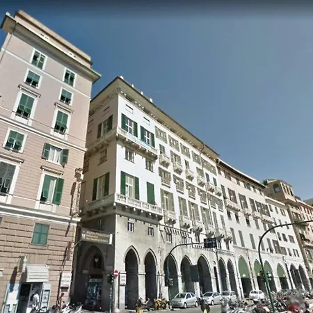 Sunflower With Private Terrace And Lift Apartment Genoa